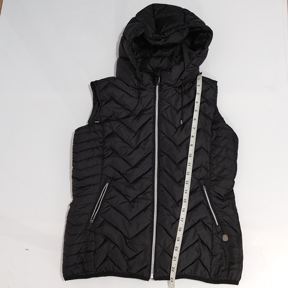 U.S. Polo Assn Vests - Picture 8 of 11
